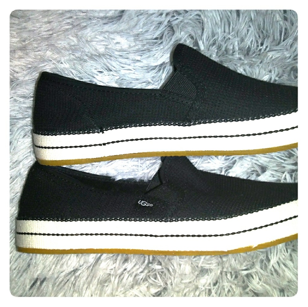 UGG athleisure sneaker shoes